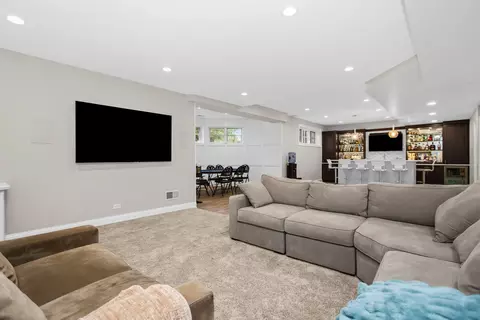 Living - 610 Grant Ct, Burr Ridge, IL 60527 photo 3 of 3
