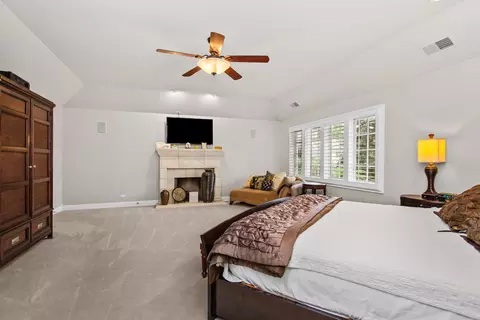 Bedroom - 610 Grant Ct, Burr Ridge, IL 60527 photo 2 of 5