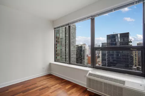 30 E Huron St #2406, Chicago, IL 60611 photo 5