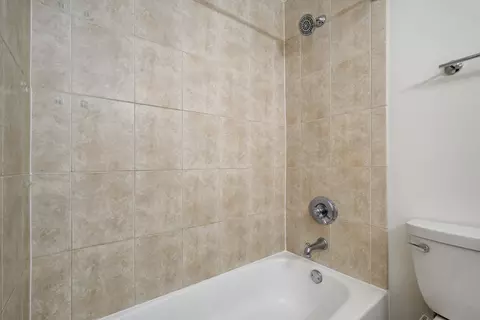 30 E Huron St #2406, Chicago, IL 60611 photo 13