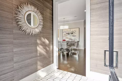 Entry Way - 1634 W Surf St, Chicago, IL 60657 photo 1 of 4