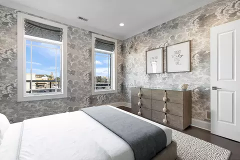 Bedroom - 1634 W Surf St, Chicago, IL 60657 photo 7 of 10