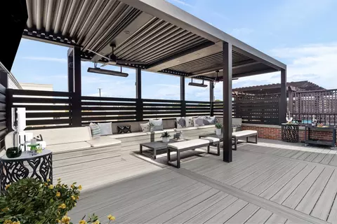 Exterior - 1634 W Surf St, Chicago, IL 60657 photo 6 of 11