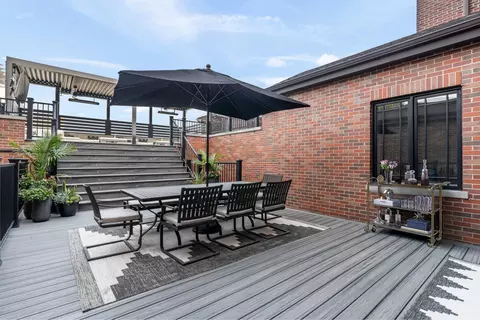 Exterior - 1634 W Surf St, Chicago, IL 60657 photo 4 of 11