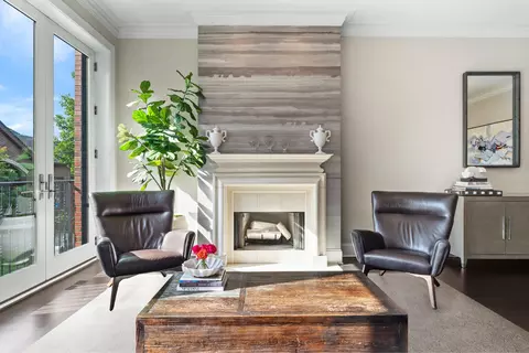 Living - 1634 W Surf St, Chicago, IL 60657 photo 3 of 11
