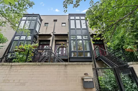 1705 W Diversey Pkwy, Chicago, IL 60614
