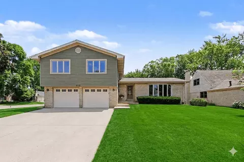 1621 N Belmont Ave, Arlington Heights, IL 60004