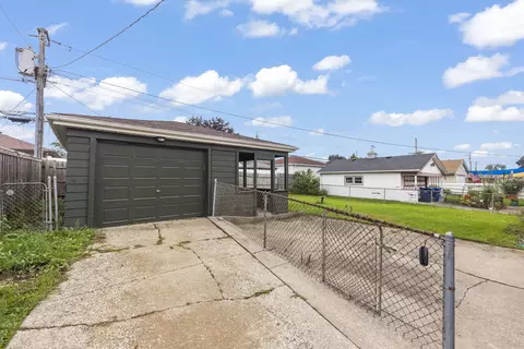 Exterior - 1524 Harding Ave, Berkeley, IL 60163 photo 4 of 7