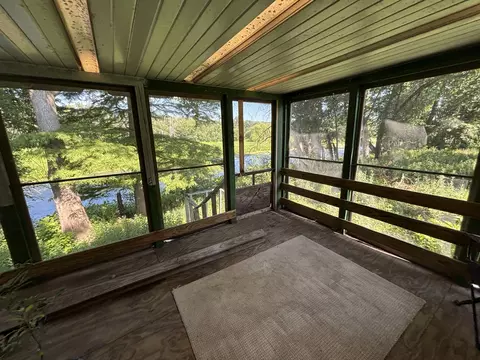 Exterior - 16379 Ebson Rd, Fulton, IL 61252 photo 5 of 5