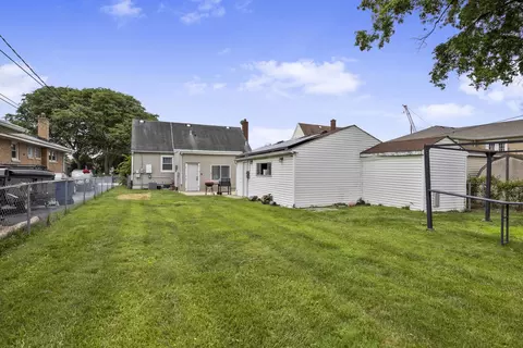 Exterior - 5912 Prospect Ave, Berkeley, IL 60163 photo 3 of 3