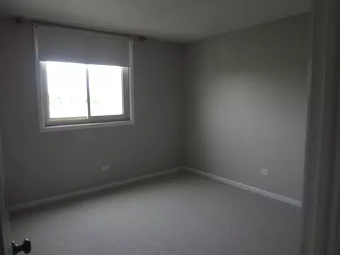 Bedroom - 825 Pearson Ave #5D, Des Plaines, IL 60016 photo 2 of 2