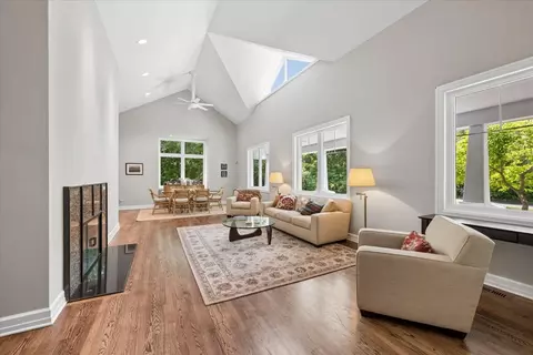 394 Ramsay Rd, Deerfield, IL 60015 photo 5