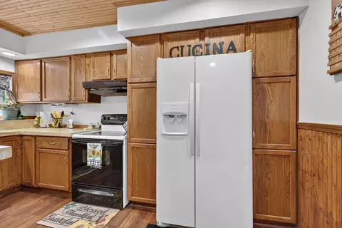 Kitchen - 940 E Main St, Ottawa, IL 61350 photo 2 of 4