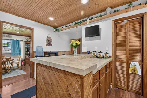 Kitchen - 940 E Main St, Ottawa, IL 61350 photo 3 of 4