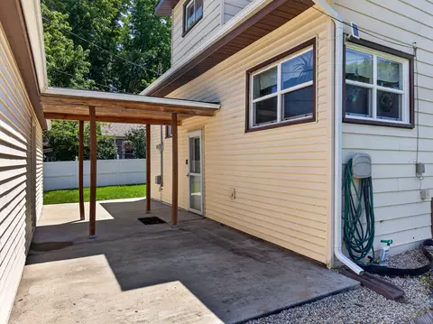 Exterior - 940 E Main St, Ottawa, IL 61350 photo 7 of 8