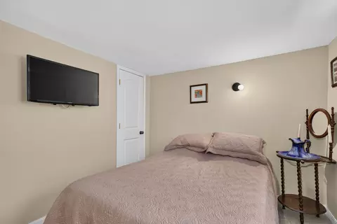Bedroom - 940 E Main St, Ottawa, IL 61350 photo 6 of 6