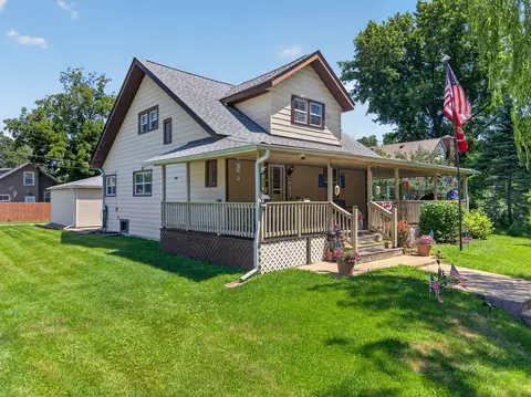 Exterior - 940 E Main St, Ottawa, IL 61350 photo 3 of 8