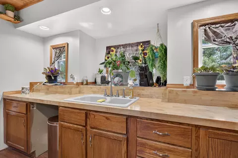 Kitchen - 940 E Main St, Ottawa, IL 61350 photo 4 of 4