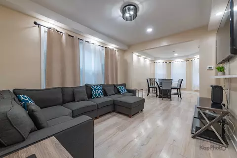 Living - 7327 S Carpenter St, Chicago, IL 60621 photo 1 of 2