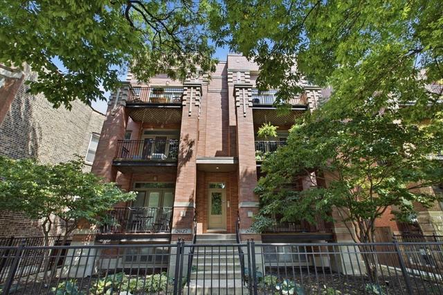 2627 N Sheffield Ave #301, Chicago, IL 60614