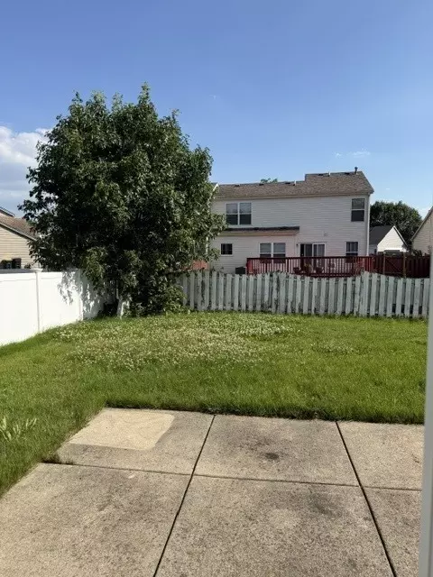 Exterior - 1260 Trinity Dr, Carol Stream, IL 60188 photo 2 of 3