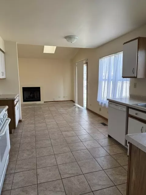 Kitchen - 1260 Trinity Dr, Carol Stream, IL 60188 photo 3 of 3