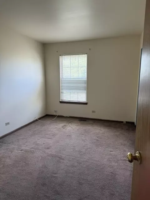 Bedroom - 1260 Trinity Dr, Carol Stream, IL 60188 photo 3 of 3