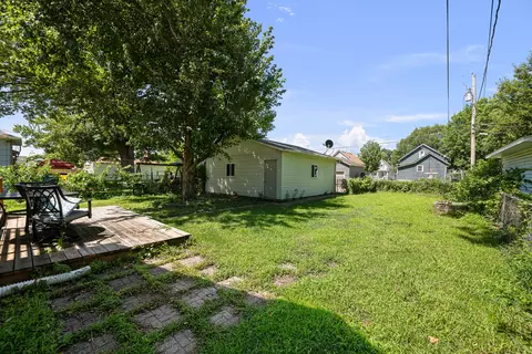 Exterior - 1815 4th St, Moline, IL 61265 photo 6 of 6