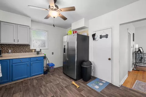 Entry Way - 1815 4th St, Moline, IL 61265 photo 1 of 2