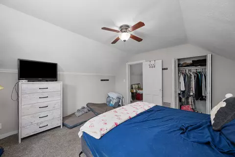 Bedroom - 1815 4th St, Moline, IL 61265 photo 5 of 6