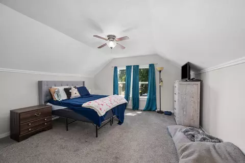 Bedroom - 1815 4th St, Moline, IL 61265 photo 4 of 6