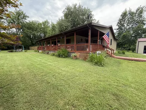 6671 Main St, Logan, IL 62856 photo 3