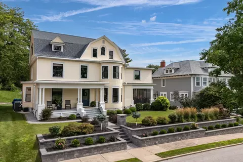 1612 Prospect Ter, Davenport, IA 52803