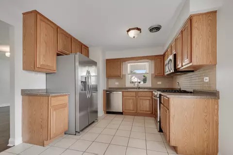 Kitchen - Undisclosed, Worth, IL 60482 photo 3 of 4