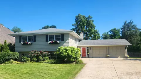 600 Sherman St, Downers Grove, IL 60515