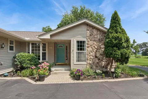 Exterior - 9761 Squire Ln, Belvidere, IL 61008 photo 2 of 5