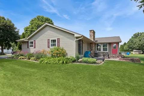 Exterior - 9761 Squire Ln, Belvidere, IL 61008 photo 5 of 5