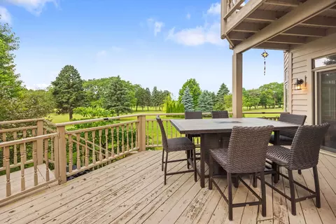 Exterior - 632 Philip Dr, Bartlett, IL 60103 photo 2 of 3