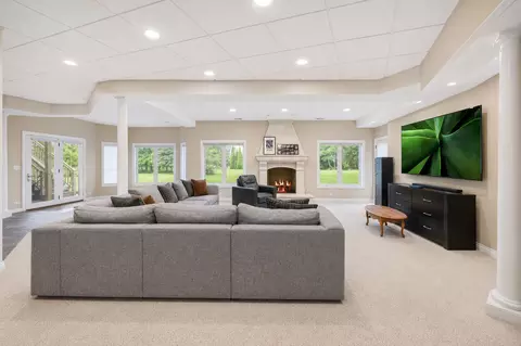 Living - 632 Philip Dr, Bartlett, IL 60103 photo 5 of 6