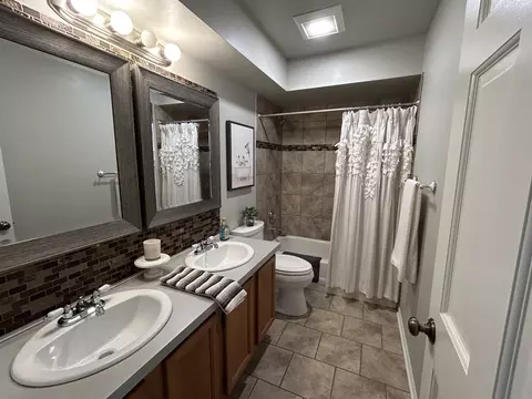 829 Kent Cir, Bartlett, IL 60103 photo 25