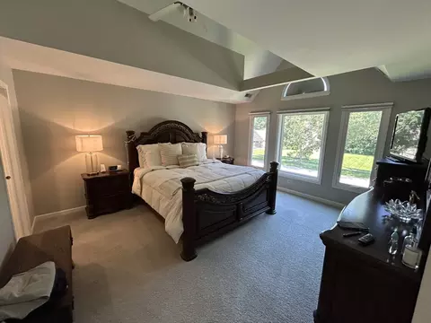 829 Kent Cir, Bartlett, IL 60103 photo 18