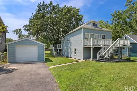 42066 N Lotus Ave, Antioch, IL 60002