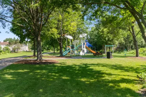 View/Area - 1930 Rochelle Ct, Wheeling, IL 60090 photo 1 of 1