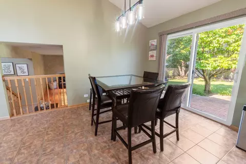 Dining - 1930 Rochelle Ct, Wheeling, IL 60090 photo 4 of 4