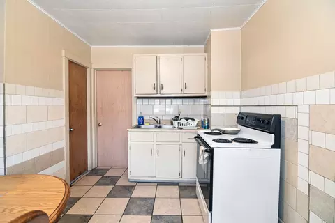 358 S Washington Ave, Kankakee, IL 60901 photo 6