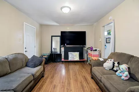 358 S Washington Ave, Kankakee, IL 60901 photo 2