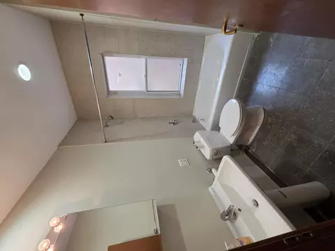 Bath - 1748 E 73rd Pl #2E, Chicago, IL 60649 photo 1 of 2