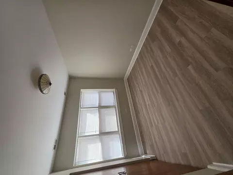 Living - 1748 E 73rd Pl #2E, Chicago, IL 60649 photo 2 of 2