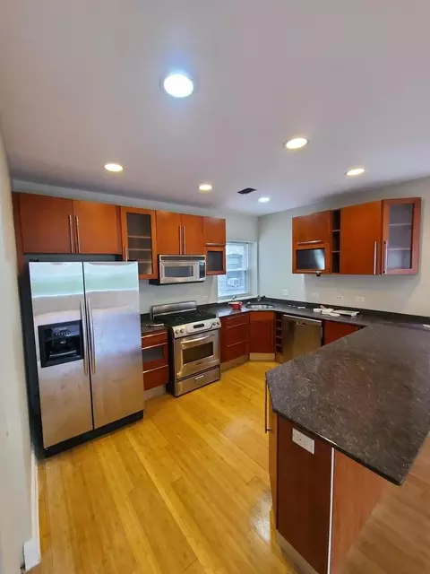 Kitchen - 1748 E 73rd Pl #2E, Chicago, IL 60649 photo 1 of 2