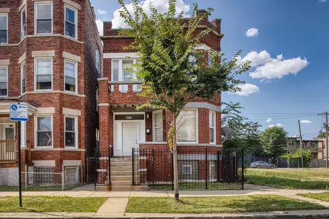 4017 W Van Buren St, Chicago, IL 60624